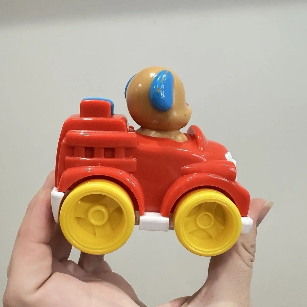 2014 Fisher Price Puppy Fire Engine Toy‎ Car 4